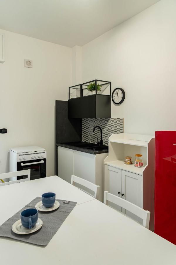 Caliph House 128 Apartment บารี ภายนอก รูปภาพ